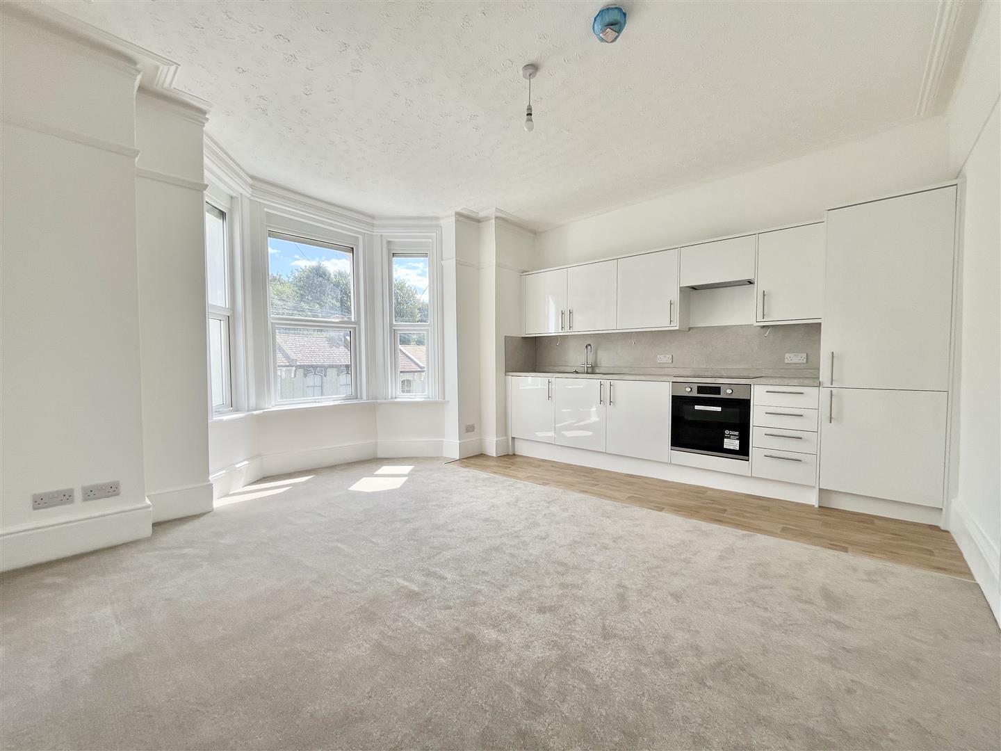 1 bed property in St James's Road, Hastings